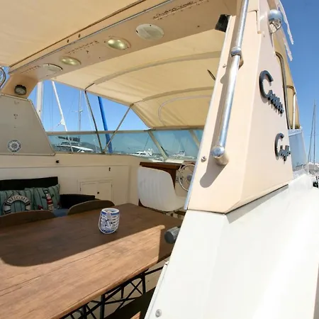 Botel Piper's Boat Alghero