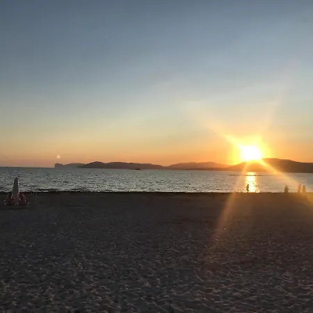 Piper's Boat Botel *